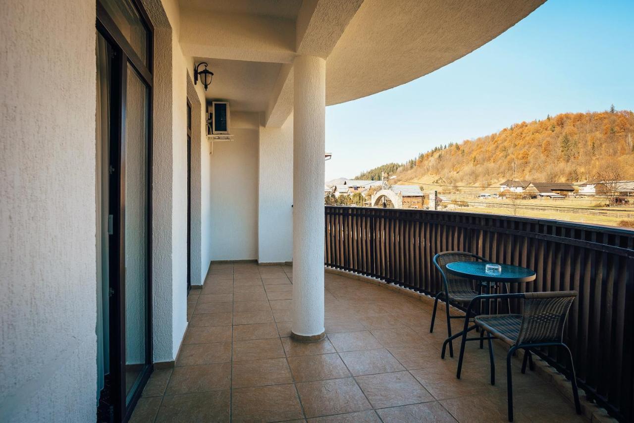 Pension Elegance Gura Humorului Exterior photo